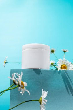 Papatya çayı, papatyalı krema kavanozu.