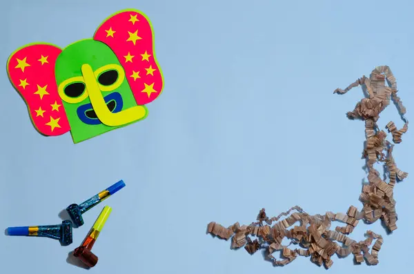 Parti için aksesuarlar. Mutlu yıllar, karnaval