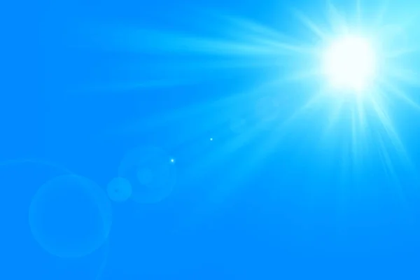 Яркое Солнце Голубом Небо Яркое Полуденное Солнце Голубом Небо Солнце — стоковое фото