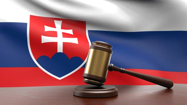基于木桌表3D图像的法院案头宪法和司法概念上印有法官Gavel Hammer的斯洛伐克国旗 — 图库照片