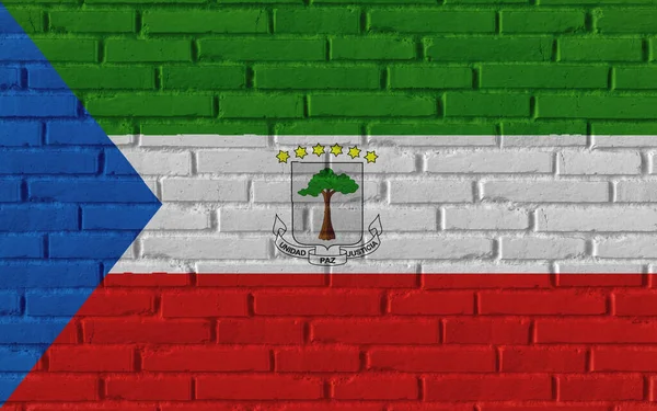 Національний Прапор Екваторіальної Гвінеї Старовинній Цегляній Текстурованій Стіні Тріщинами Конкретною — стокове фото
