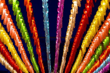 Lamphun Kasabası 'nın yüz bin fener festivali, güzel çok renkli lambalar, Lamphun Tayland