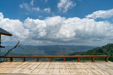 Dağların güzel manzarası 