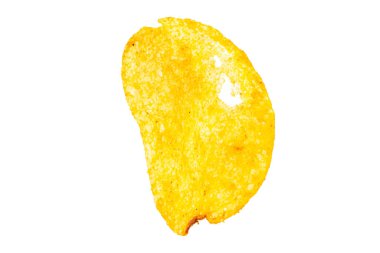 Baharatlı patates cipsi, beyaz arkaplanda izole edilmiş patates cipsi, kırpma yolu