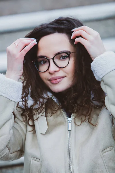 Beautiful Young Woman Brunette Curly Hair Portrait Eye Glasses Enjoying — Stock Photo, Image