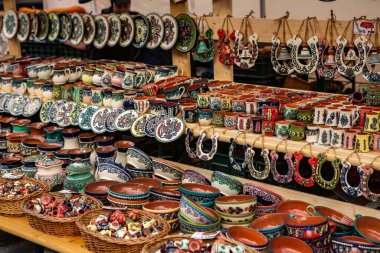 Romanya 'nın göbeğindeki Sighisoara adlı güzel bir ortaçağ kalesi, Doğu Avrupa' daki Transilvanya seyahat beldesi.