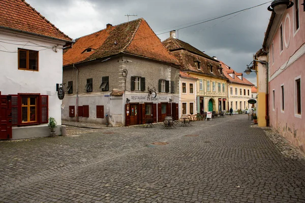 루마니아 중심부에 역사적 건물들이 중세의 유럽의 시비우 — 스톡 사진