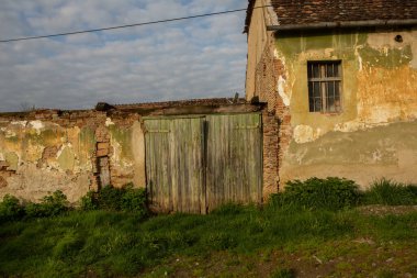 Biertan Romanya 'nın Transilvanya kentinde çok güzel bir ortaçağ köyü. Romanya 'nın tarihi bir kasabası Frankish ve Gotik mimari tarzını korumuştur. Seyahat fotoğrafı..