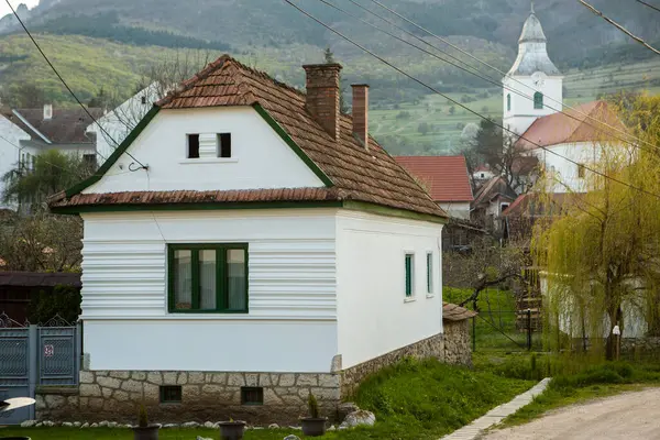 Rimetea Pequeño Pueblo Situado Transilvania Rumania Está Situado Las Montañas —  Fotos de Stock