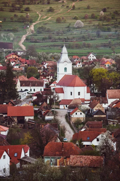 Rimetea 루마니아 트란실바니아에 마을이다 이곳은 아푸세니 산맥에 위치해 있으며 아름다운 — 스톡 사진