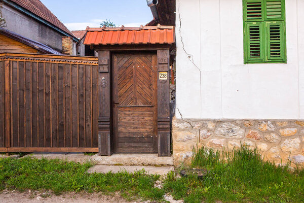 Риметеа - маленькая деревня, расположенная в Трансильвании, Румыния. Он расположен в горах Апушени и известен своей живописной обстановкой и хорошо сохранившимся венгерским архитектурным стилем..