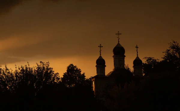 Het Silhouet Van Koepels Van Een Orthodoxe Christelijke Kerk Roemenië — Stockfoto