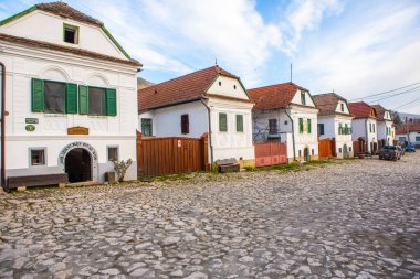 Rimetea, Romanya 'nın Transilvanya kentinde bulunan küçük bir köydür. Apuseni Dağları 'nda yer almaktadır ve güzel manzarası ve iyi korunmuş Macar mimari tarzıyla ünlüdür..