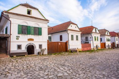 Rimetea, Romanya 'nın Transilvanya kentinde bulunan küçük bir köydür. Apuseni Dağları 'nda yer almaktadır ve güzel manzarası ve iyi korunmuş Macar mimari tarzıyla ünlüdür..