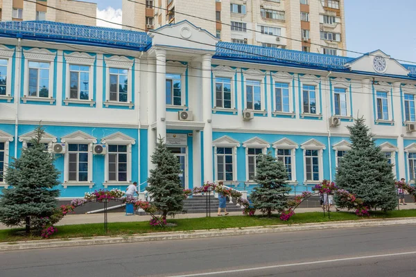 Piękna Czysta Ulica Tiraspol Naddniestrzu Lub Mołdawii Słoneczny Letni Dzień — Zdjęcie stockowe