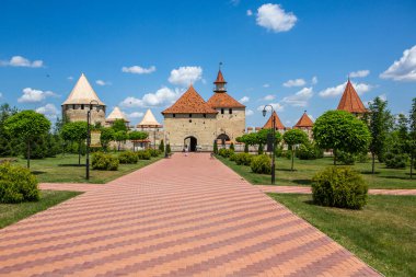 Tighina Şatosu (ayrıca Bender Kalesi veya Kale olarak da bilinir), Moldova 'nın Bender Cumhuriyeti' nde bulunan bir mimari anıttır..