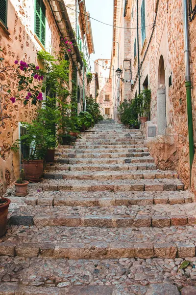 Veduta Una Strada Medievale Nel Centro Storico Del Pittoresco Villaggio — Foto Stock