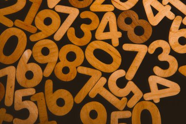 Rakamların geçmişi. Sıfırdan dokuza kadar. Sayıların dokusu. Mali veri kavramı. Matematik. Sayılarla kusursuz desen. finansal kriz konsepti. İş başarısı.