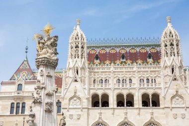 Macaristan 'ın başkenti Budapeşte' de çok güzel ve renkli bir cadde. Avrupa 'da sokak hayatı.