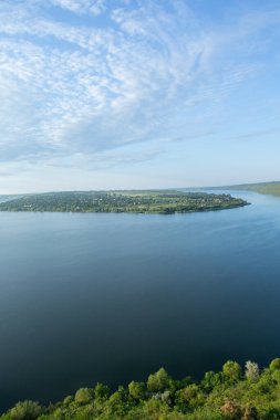Moldova Cumhuriyeti 'ndeki Dinyester Nehri' nin fotoğrafı, Moldova 'nın en önemli ve büyük su sahası.