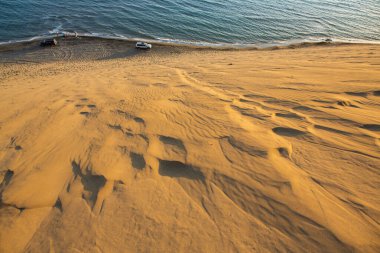 Adriyatik Denizi kıyısında kum tepeleri olan Arnavutluk 'un çok güzel plajı. Rana ve Hedhun güzel bir yer Sand-Dune.. 