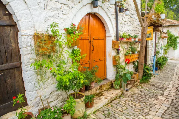 stock image The famous old town of Berat in Albania. Picturesque street with houses from the Ottoman era. Beautiful landscape in central Albania.