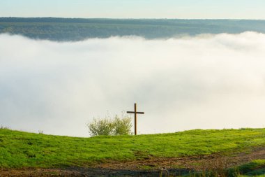 Moldova kırsalının resimli manzarası. Moldova Cumhuriyeti 'ndeki Idyllic Kırsal Arazi. Avrupa 'da Rolling Hills ve Farmland.