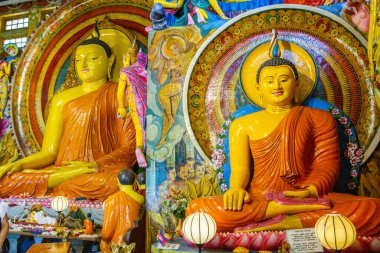 Gangaramaya, Colombo 'daki en eski Budist tapınaklarından biridir. 19. yüzyılın sonlarında Beira Gölü 'nde tamamlandı.