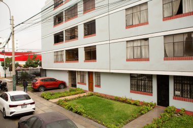Lima caddesi, Peru 'nun başkenti ama aynı zamanda ortaçağ sömürge binaları olan en büyük şehir.