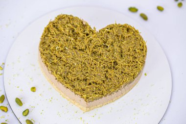 Çikolatalı kremalı Pistachio Pastası ve Crumb Topping.
