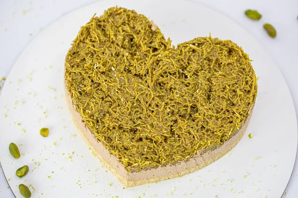 Çikolatalı kremalı Pistachio Pastası ve Crumb Topping.
