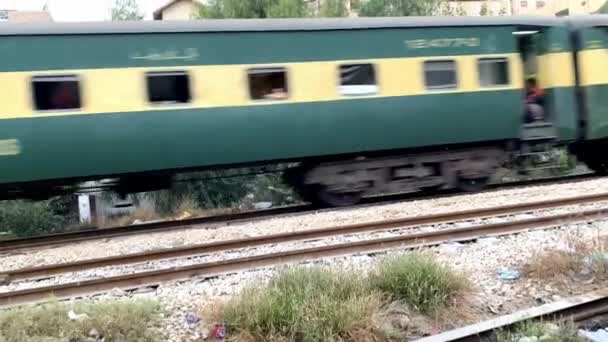 Old Train Pakistan Railways Taking Passengers One City Another — 비디오