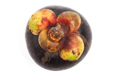 Taze organik mangosteen lezzetli meyve üst görünümü beyaz arka plan kırpma yolu izole