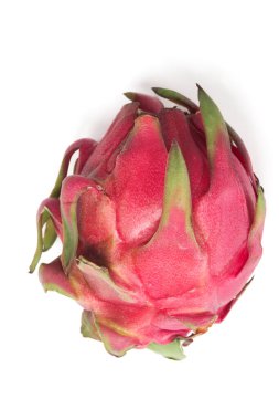 Taze, organik, kırmızı bir ejderha meyvesi. Lezzetli, beyaz arka plan kırpma yolunda izole edilmiş.