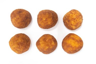 Palmiye peynirli kurabiye grubu üst görünümü beyaz arkaplan kırpma yolu üzerinde izole