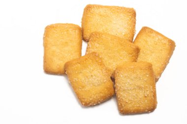 Danimarka tereyağlı kurabiye grubu beyaz arkaplan kırpma yolunda izole edilmiş Finnish ekmekli kurabiye üst görünümü