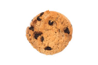 Çikolata parçalı kurabiye üst görünümü beyaz arkaplan kırpma yolunda izole