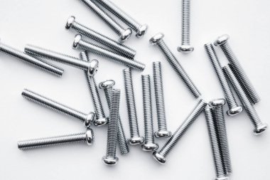 somun ve civata closeup beyaz arka plan üzerinde