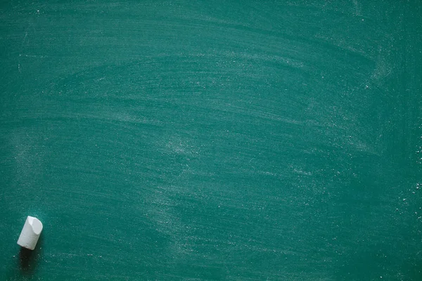 Groen Krijtbord Krijttextuur Schoolbord Display Voor Achtergrond Krijtsporen Gewist Met — Stockfoto