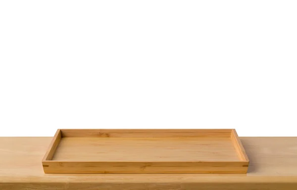 木製のテーブルの白い背景に空の寿司竹トレイボード 台所で使用するためにトレイに加工された竹製品 グラフィックスタンドデザインプロダクト用板木のトップビュー — ストック写真