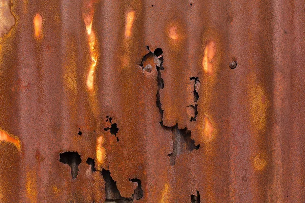 镀锌金属片 锈蚀铁板为背景 — 图库照片