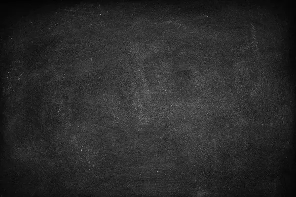 Tahtaya ya da karatahta dokusuna kazınmış soyut tebeşir. Arkaplan için okul tahtasını temizle veya metin iletisi eklemek için alanı kopyala.