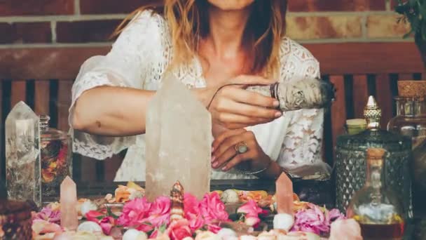 Beautiful Altar Crystals Rose Flowers — Vídeos de Stock