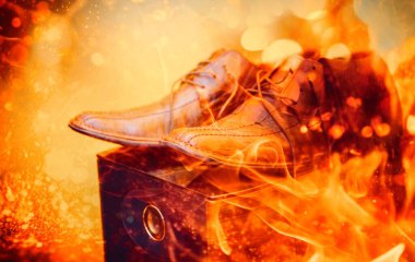 kahverengi damat düğün ayakkabıları hoparlöründen yayınlayacağız. Sarı arka plan