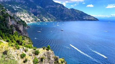 Deniz manzarası ve Akdeniz kıyıları en güzel eyaletin kuzeyinde yer alıyor.