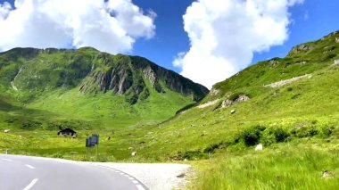 Dağların güzel manzarası