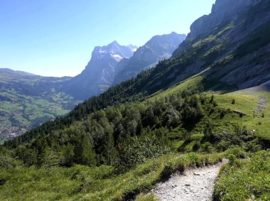 Dağların güzel manzarası