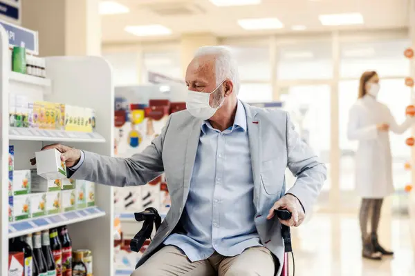 Old Man Wheelchair Buying Drugs Pharmacy Corona Virus — Stock Photo, Image