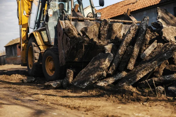 Close Excavator Moving Piles Asphalt Street — Stock Photo, Image