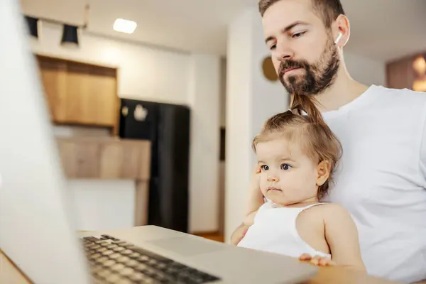 Portrait Amazed Baby Girl Looking Curiously Laptop While Her Father — Stock Photo, Image
